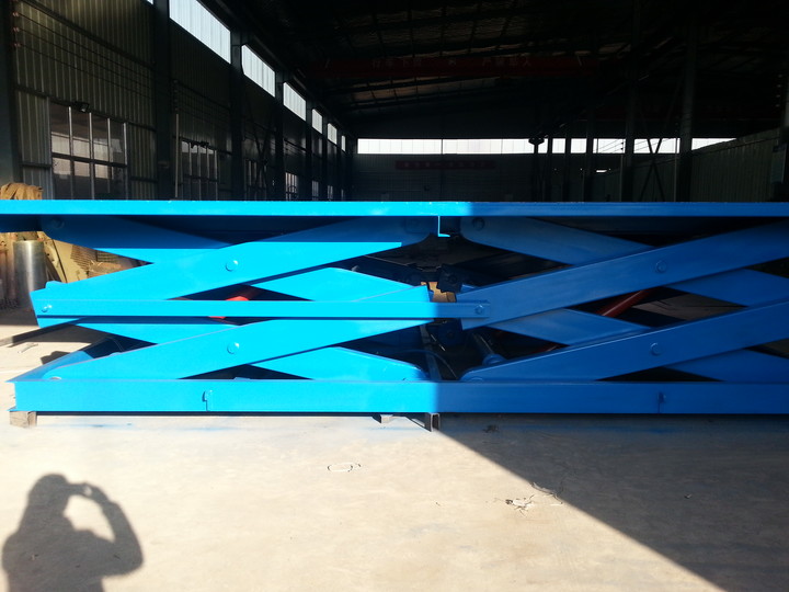 雙剪叉固定（dìng）式升降平（píng）台