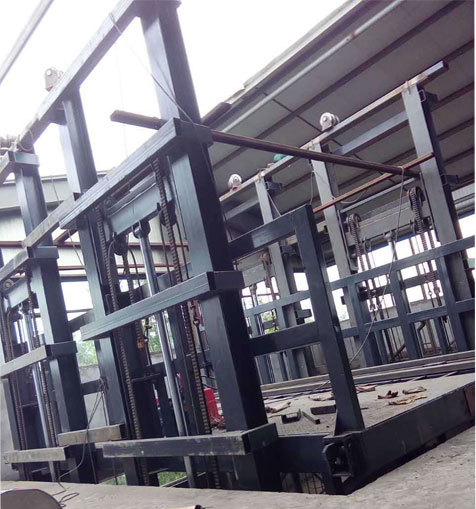 大型導（dǎo）軌式升降貨梯