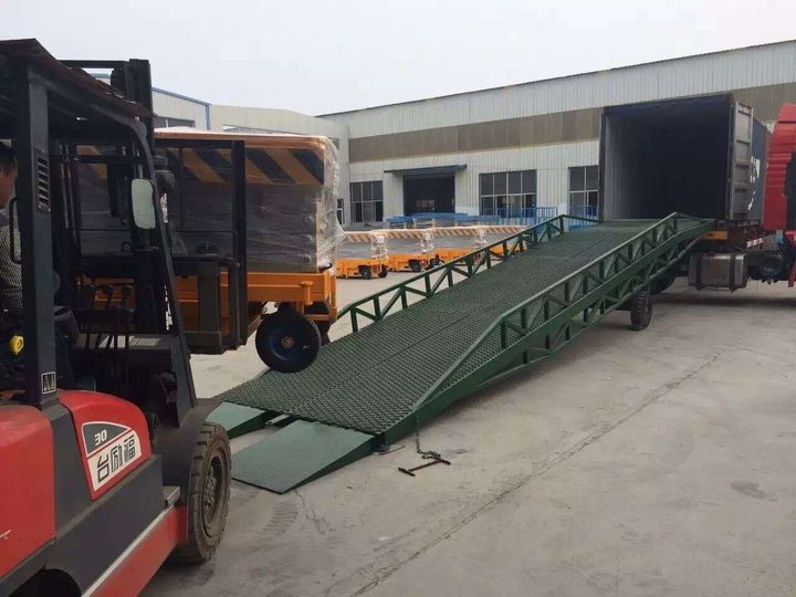 移動式登（dēng）車（chē）橋