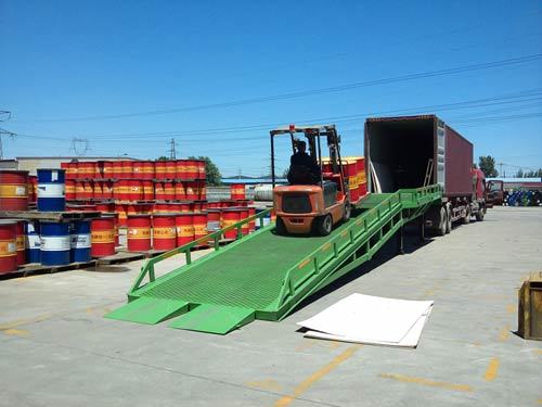 移（yí）動式載重8噸登車橋