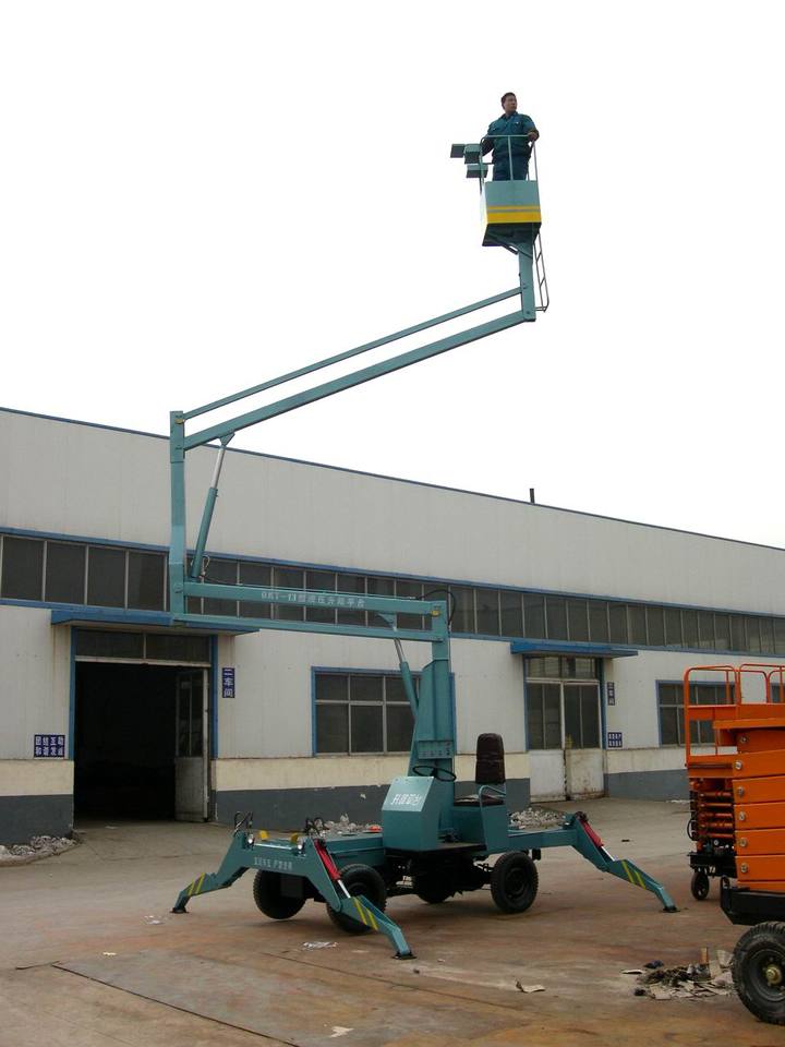 曲臂式升降平台車